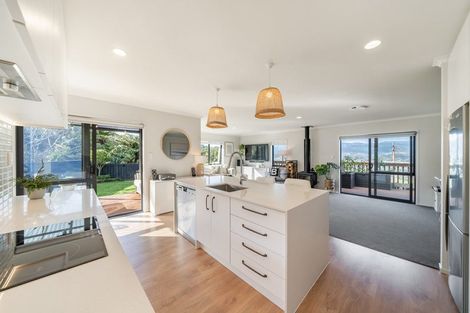 Photo of property in 23 Percy Kinsman Crescent, Riverstone Terraces, Upper Hutt, 5018