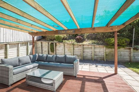 Photo of property in 30 Aotea Drive, Aotea, Porirua, 5024