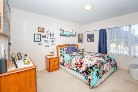 Photo of property in 13 Lachlan Drive, Dinsdale, Hamilton, 3204