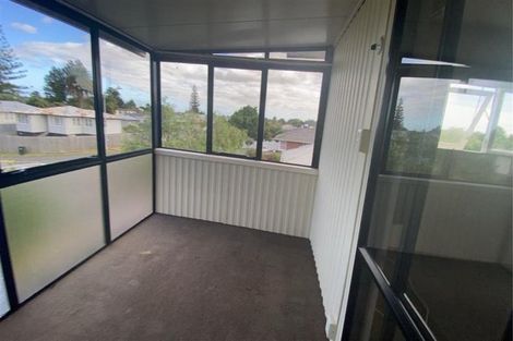 Photo of property in 44 Edinburgh Avenue, Rosehill, Papakura, 2113