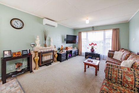 Photo of property in 30 Mccorkindale Street, Feilding, 4702