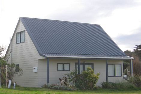 Photo of property in 5 Ocean Beach Street, Foxton Beach, Foxton, 4815