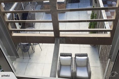 Photo of property in The Terraces, 10/9 Humber Street, Pandora, Napier, 4110