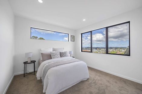 Photo of property in 744c East Coast Road, Pinehill, Auckland, 0630