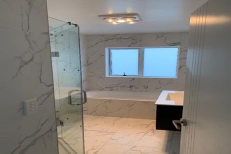 Photo of property in 6b Archers Road, Glenfield, Auckland, 0629