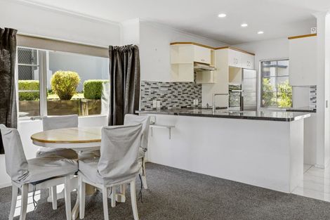 Photo of property in 28 Lakeridge Close, Rangatira Park, Taupo, 3330