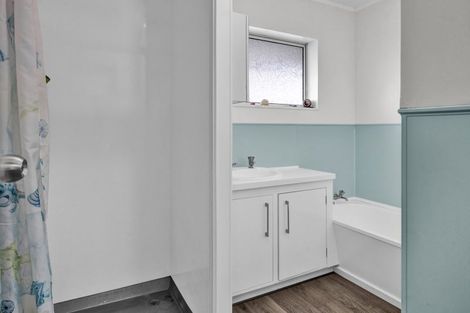 Photo of property in 3/4 Scott Street, Moturoa, New Plymouth, 4310