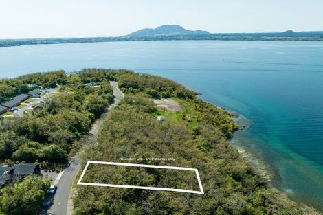Photo of property in 65 Parawera Drive, Acacia Bay, Taupo, 3330