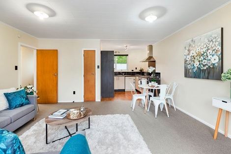 Photo of property in 169a Newlands Road, Newlands, Wellington, 6037