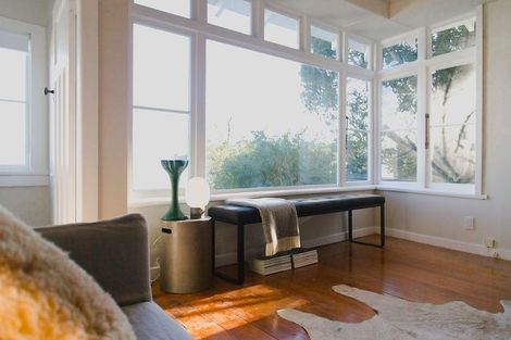 Photo of property in 112 Queen Street, Northcote Point, Auckland, 0627