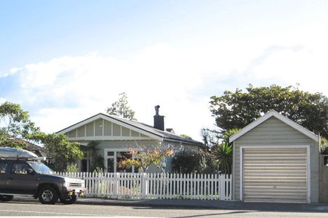 Photo of property in 114 Muritai Road, Eastbourne, Lower Hutt, 5013