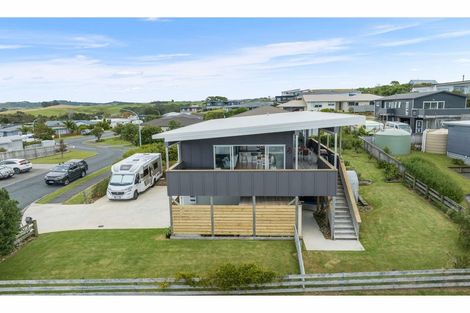 Photo of property in 7 Takahe Place, Mangawhai, 0505