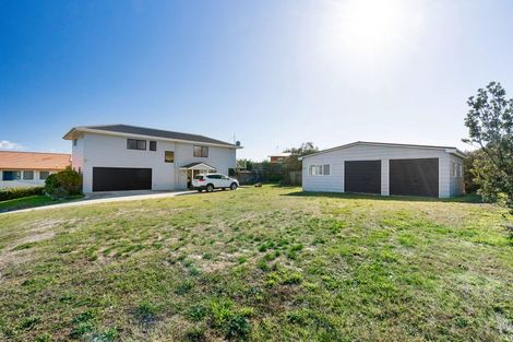 Photo of property in 15 Aranui Avenue, Waitarere Beach, Levin, 5510