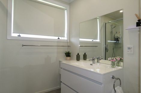 Photo of property in 2 Crampton Road, Reefton, 7830