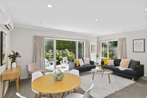 Photo of property in 46a Parkvale Road, Karori, Wellington, 6012