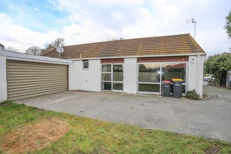 Photo of property in 1/310 Memorial Avenue, Burnside, Christchurch, 8053