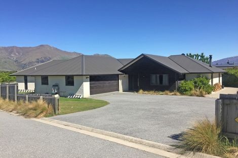 Photo of property in 106 Rob Roy Lane, Wanaka, 9305