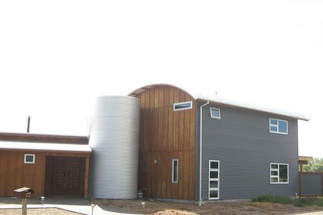 Photo of property in 58 Queens Avenue, Waikuku Beach, 7402