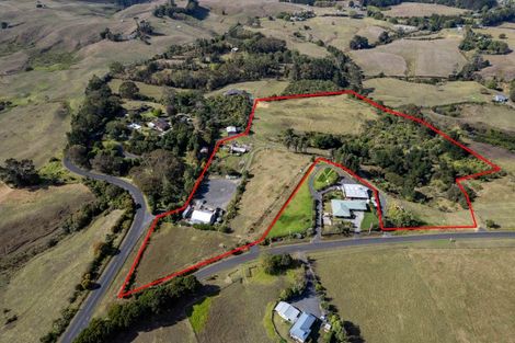 Photo of property in 11 Brewster Road, Pukekawa, Tuakau, 2696