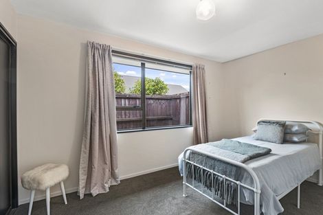 Photo of property in 9a Creese Place, Redwood, Christchurch, 8051