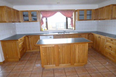 Photo of property in 200 Avonhead Road, Avonhead, Christchurch, 8042