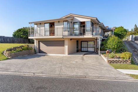 Photo of property in 121 Bruce Wallace Place, Whangamata, 3620