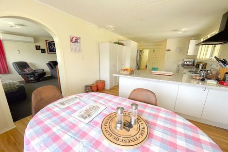 Photo of property in 10 Carroll Street, Te Kuiti, 3910