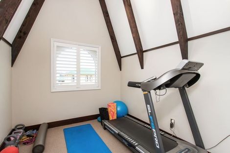 Photo of property in 11 Stormont Place, Avonhead, Christchurch, 8042