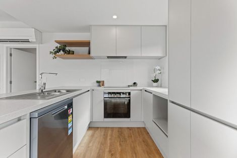 Photo of property in 32 Dunn Street, Lake Hawea, 9382