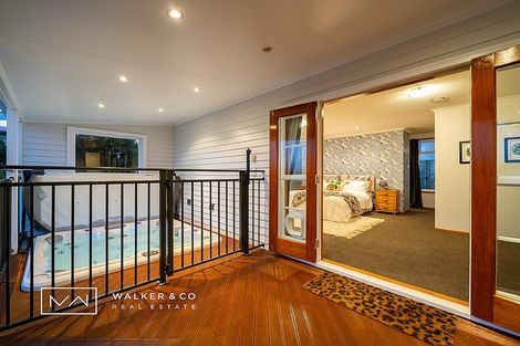 Photo of property in 63 Oakleigh Street, Maungaraki, Lower Hutt, 5010