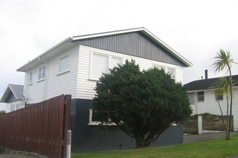 Photo of property in 12 Banksia Grove, Maungaraki, Lower Hutt, 5010