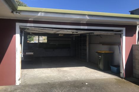 Photo of property in 6 Birdie Place, Red Beach, 0932