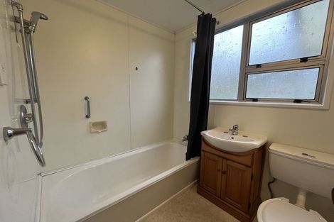 Photo of property in 6 Warwick Street, Wilton, Wellington, 6012