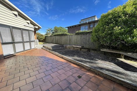 Photo of property in 11 Muritai Road, Milford, Auckland, 0620