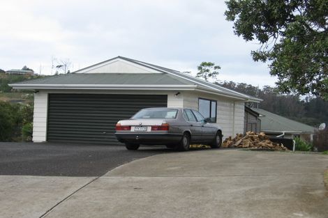 Photo of property in 8 Stillwater Crescent, Stillwater, Silverdale, 0993