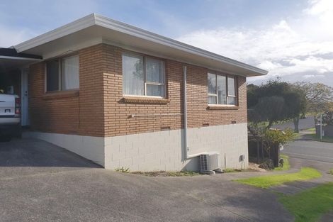 Photo of property in 1/28 Prince Regent Drive, Half Moon Bay, Auckland, 2012