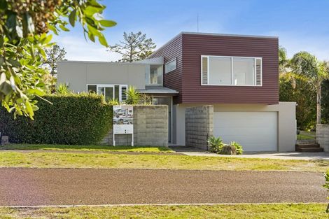 Photo of property in 12 Dunlop Drive, Pauanui, Hikuai, 3579