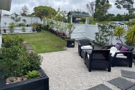 Photo of property in 6 Hiwihau Place, Glenfield, Auckland, 0629