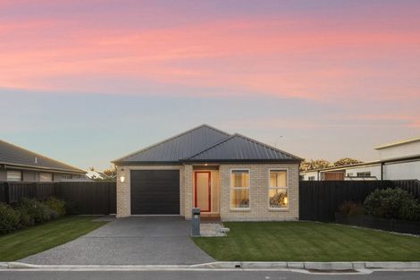 Photo of property in 12 Jury Lane, Woodend, 7610