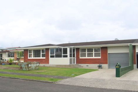 Photo of property in 2 Longwood Lane, Otumoetai, Tauranga, 3110