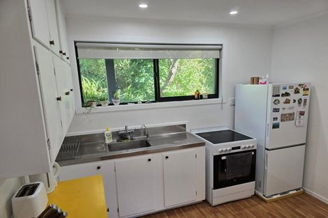 Photo of property in 24 Silverstream Road, Crofton Downs, Wellington, 6035