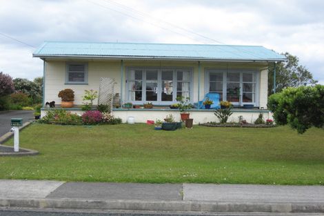 Photo of property in 1415 Whangaparaoa Road, Army Bay, Whangaparaoa, 0930