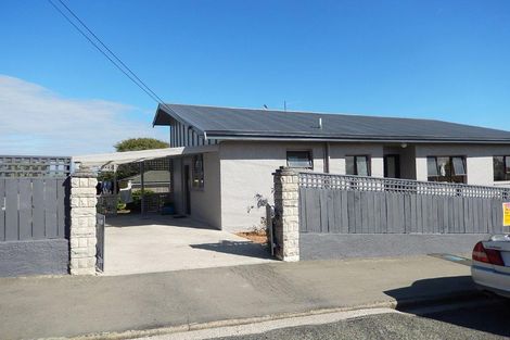 Photo of property in 9 Selwyn Street, South Hill, Oamaru, 9400