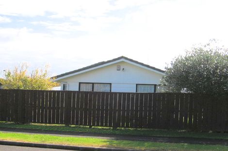 Photo of property in 5 Greenstone Place, Clover Park, Auckland, 2019