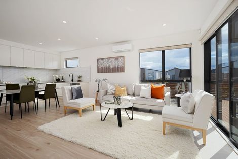 Photo of property in 7 Taiororua Avenue, Massey, Auckland, 0614