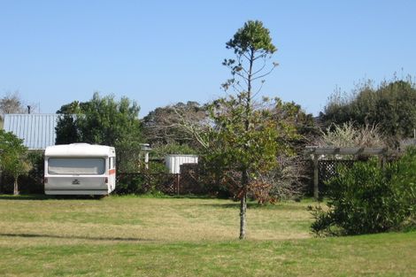 Photo of property in 86 Oyster Drive, Cooks Beach, Whitianga, 3591