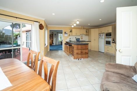 Photo of property in 9 Royal Heights, Glen Avon, New Plymouth, 4312