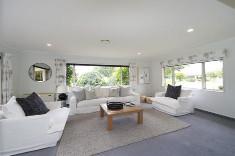 Photo of property in 2 Dules Walk, Taradale, Napier, 4112