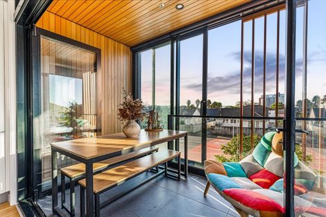 Photo of property in Frank Sargeson Apts, 103/80 Anzac Street, Takapuna, Auckland, 0622