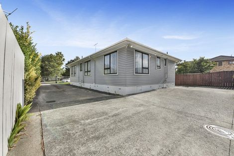 Photo of property in 11 Sunnyside Crescent, Papatoetoe, Auckland, 2025